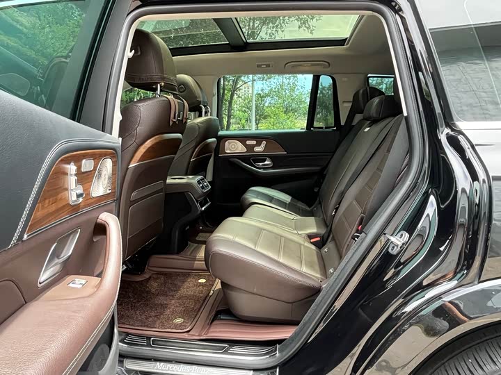 Фото 14 - Mercedes-Benz GLS-Class