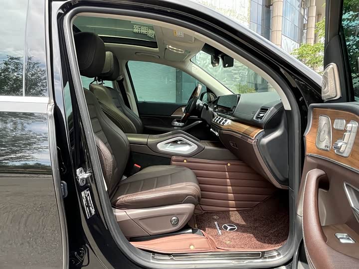 Фото 15 - Mercedes-Benz GLS-Class