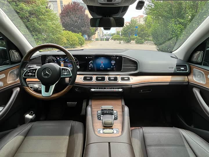 Фото 9 - Mercedes-Benz GLS-Class