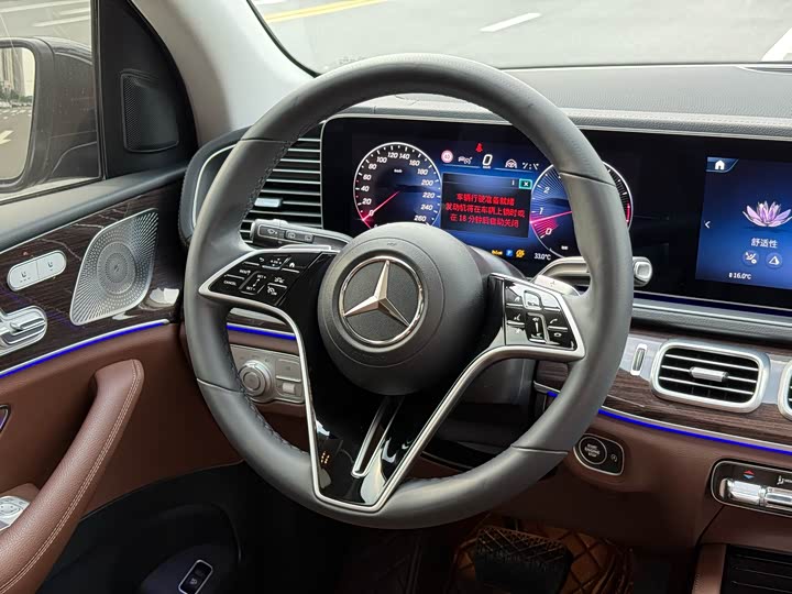 Фото 9 - Mercedes-Benz GLE-Class
