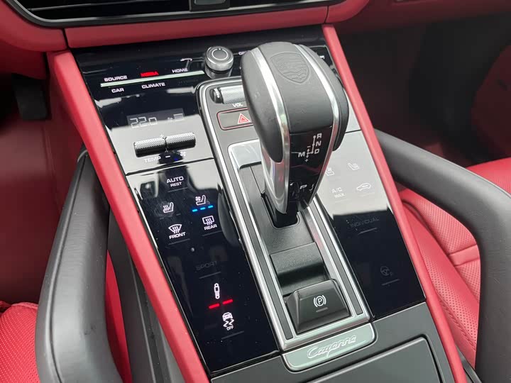 Фото 17 - Porsche Cayenne