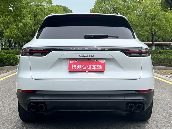 Фото 23 - Porsche Cayenne