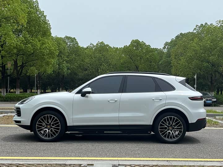 Фото 25 - Porsche Cayenne