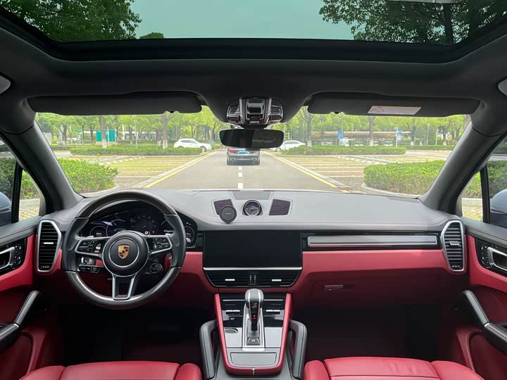 Фото 7 - Porsche Cayenne