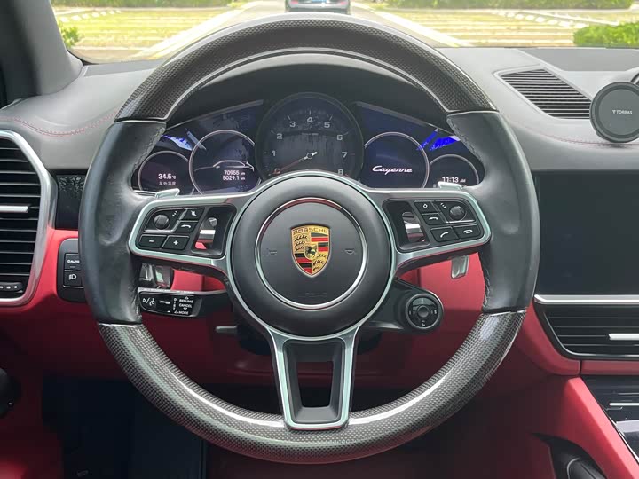 Фото 8 - Porsche Cayenne