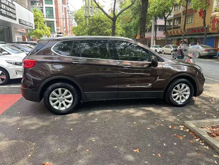 Фото 2 - Buick Envision Plus