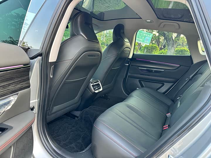 Фото 12 - XPeng P7