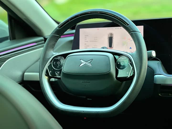 Фото 14 - XPeng P7