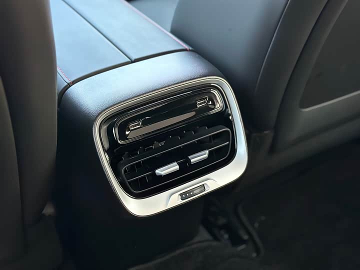 Фото 17 - XPeng P7