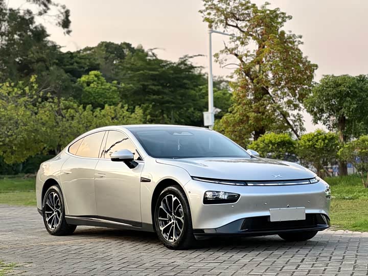 Фото 4 - XPeng P7