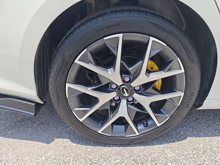 Фото 14 - GAC Trumpchi Empow R