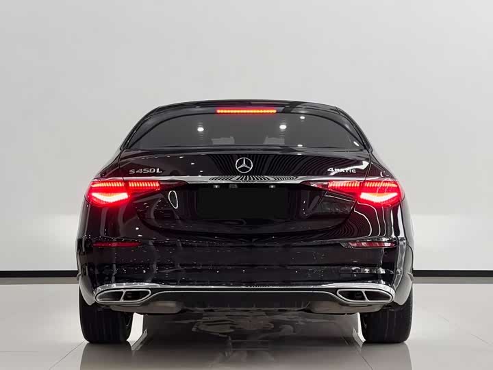 Фото 24 - Mercedes-Benz S-Class