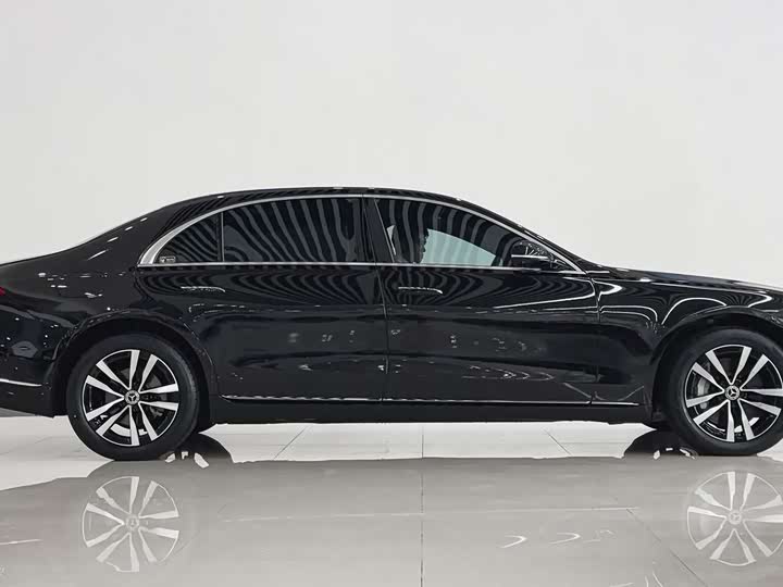 Фото 4 - Mercedes-Benz S-Class