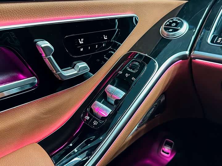 Фото 7 - Mercedes-Benz S-Class