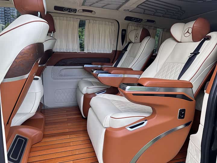 Фото 10 - Mercedes-Benz Vito