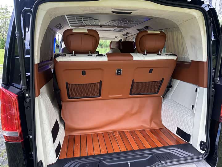 Фото 16 - Mercedes-Benz Vito