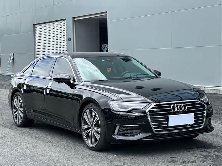 Фото 3 - Audi A6L