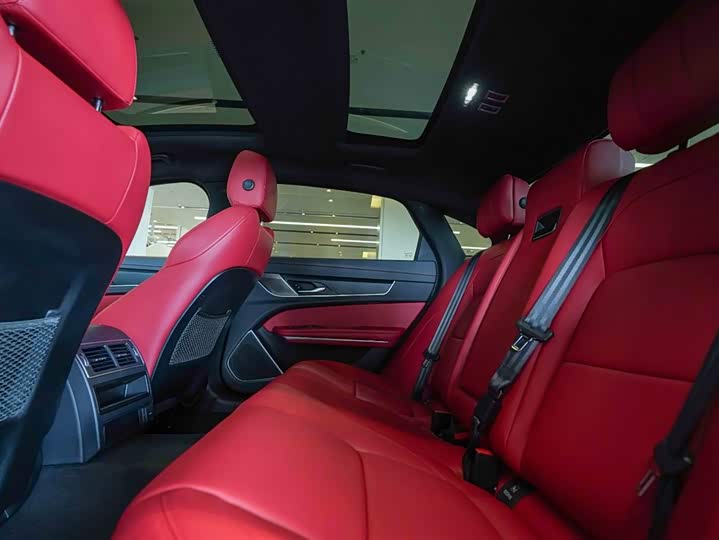 Фото 19 - Jaguar XF L