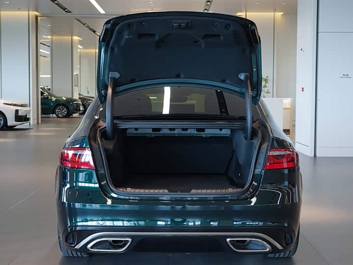 Фото 6 - Jaguar XF L