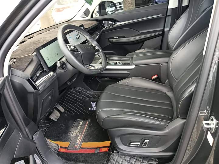 Фото 15 - Roewe RX5 Max