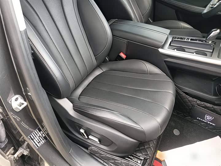 Фото 25 - Roewe RX5 Max