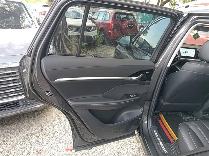 Фото 29 - Roewe RX5 Max