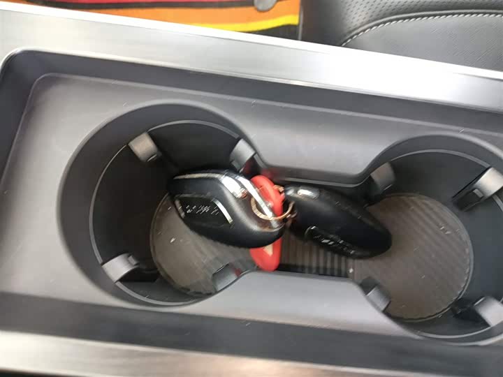 Фото 9 - Roewe RX5 Max