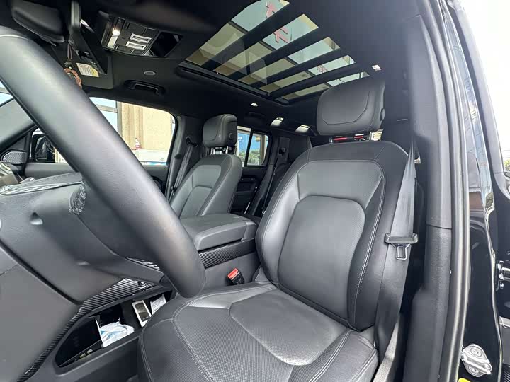 Фото 11 - Land Rover Defender