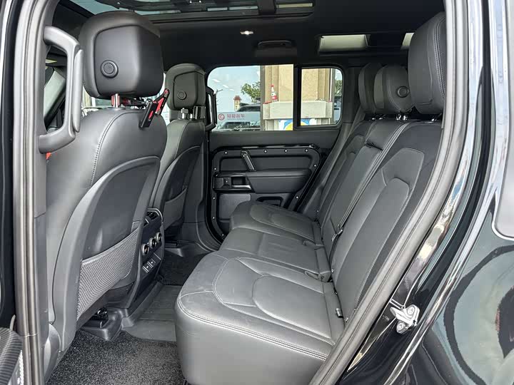 Фото 13 - Land Rover Defender