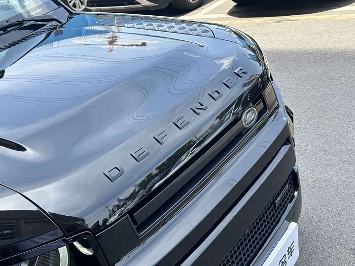 Фото 6 - Land Rover Defender