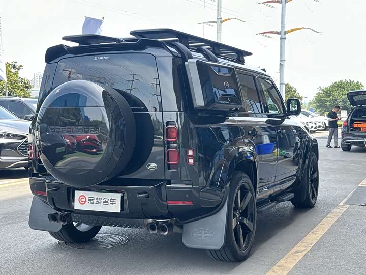 Фото 7 - Land Rover Defender