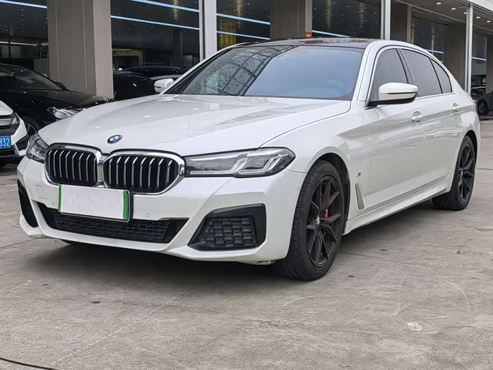 Фото 1 - BMW 5 Series