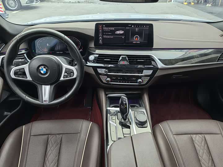 Фото 5 - BMW 5 Series