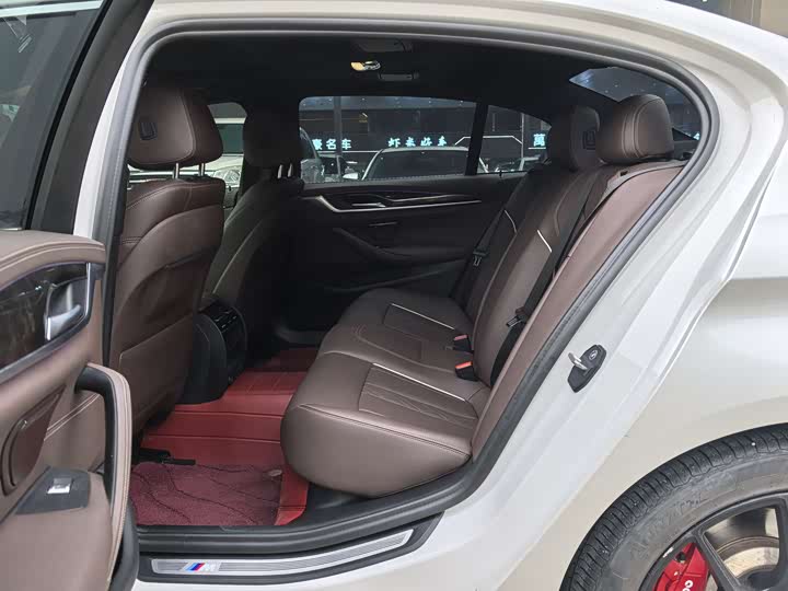 Фото 6 - BMW 5 Series