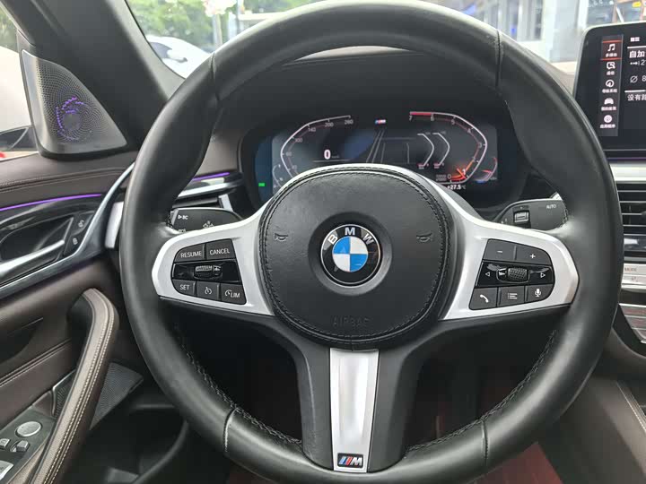 Фото 9 - BMW 5 Series