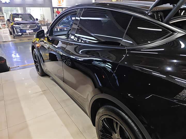 Фото 5 - Tesla Model Y