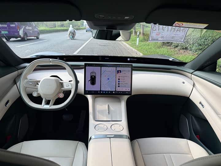 Фото 11 - Xiaomi YU7