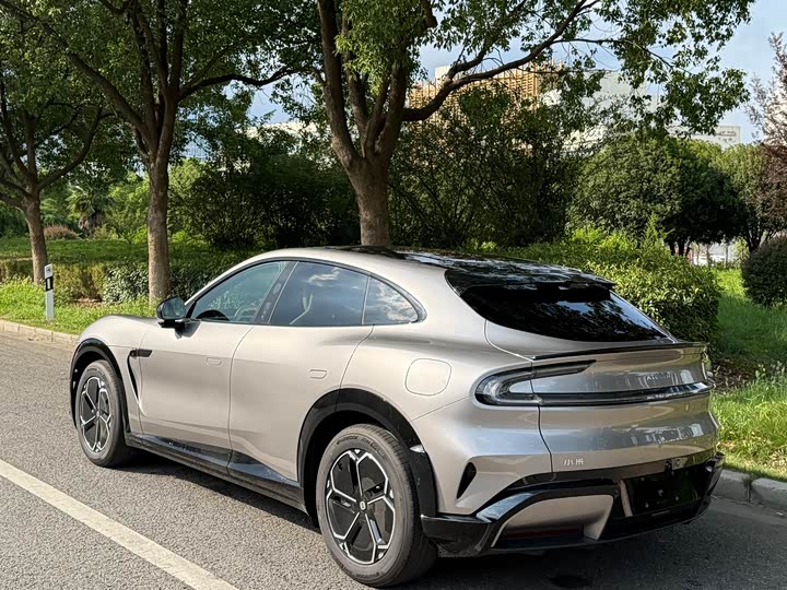 Фото 4 - Xiaomi YU7