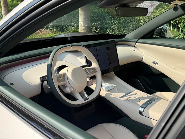 Фото 8 - Xiaomi YU7