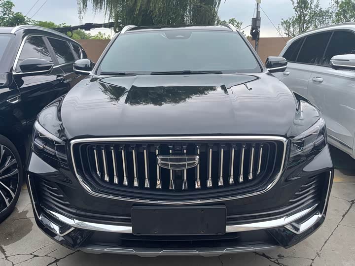 Фото 2 - Geely Monjaro