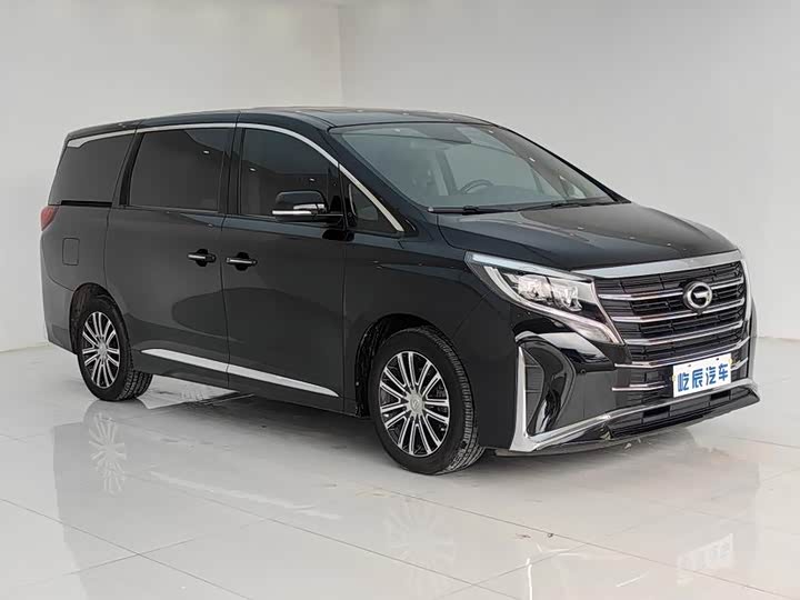 Фото 1 - GAC Trumpchi M8