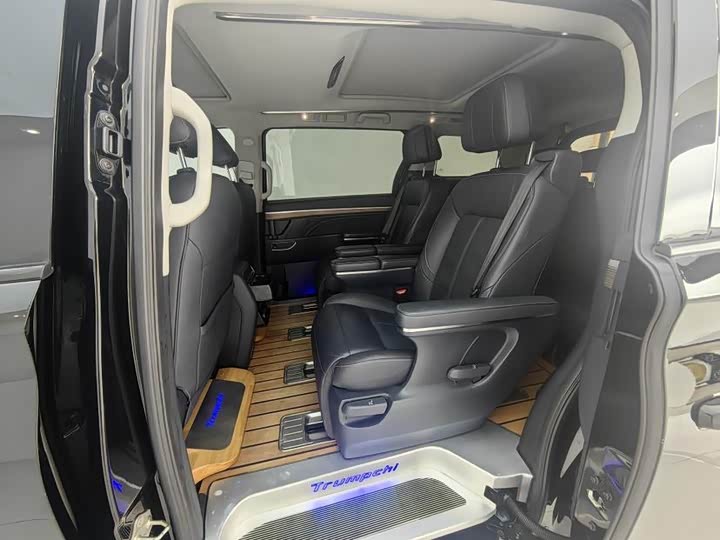 Фото 8 - GAC Trumpchi M8