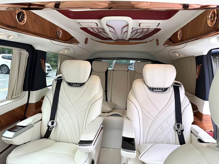 Фото 6 - Mercedes-Benz V-Class