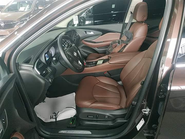 Фото 15 - Buick Envision Plus