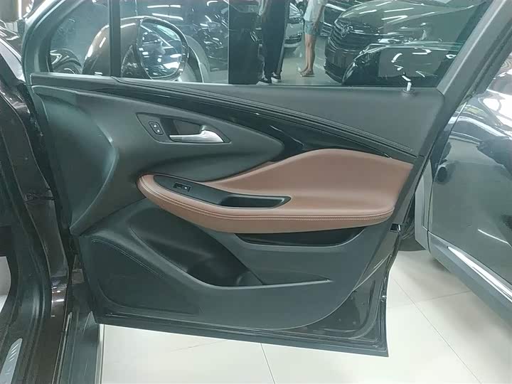 Фото 26 - Buick Envision Plus