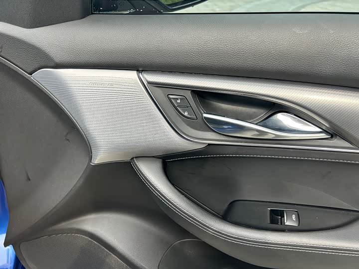 Фото 15 - Cadillac CT5