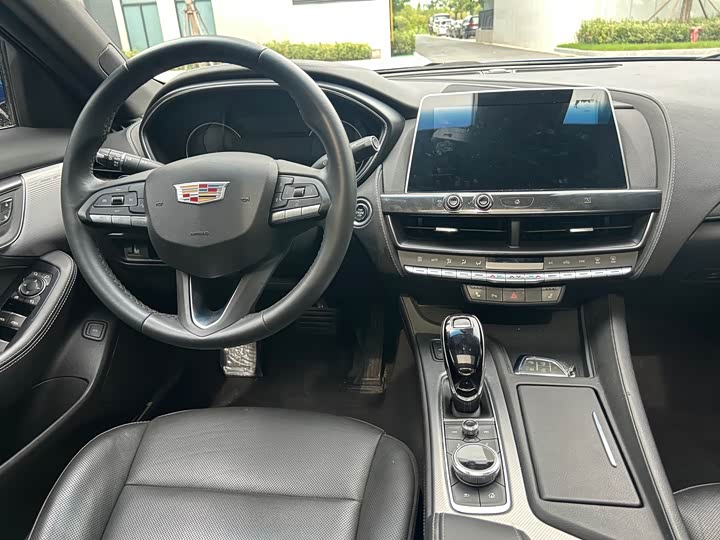 Фото 20 - Cadillac CT5