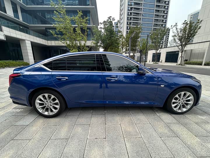 Фото 6 - Cadillac CT5