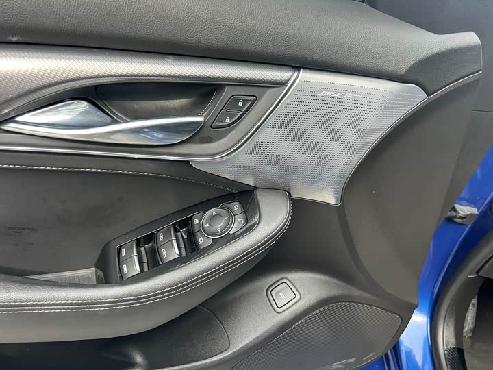 Фото 9 - Cadillac CT5