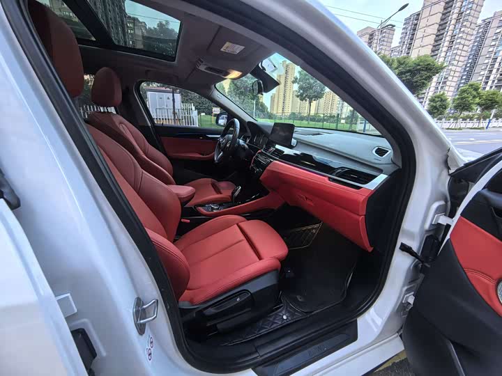 Фото 11 - BMW X2